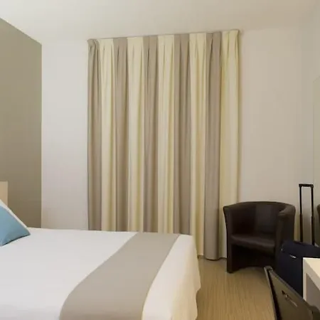 B&B Hotel Verona Hotell 3*