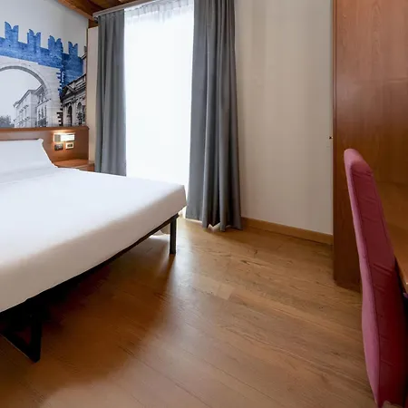 Hotel B&B Hotel Verona 3*