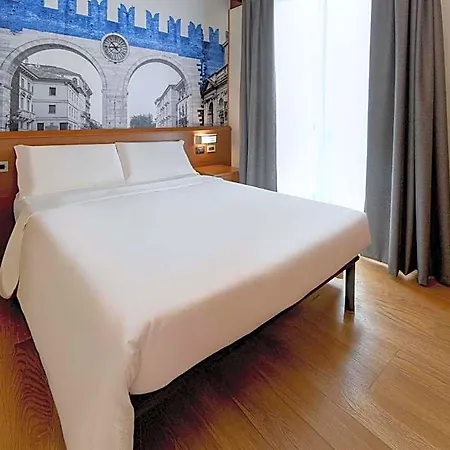 Hotel B&B Hotel Verona Verona