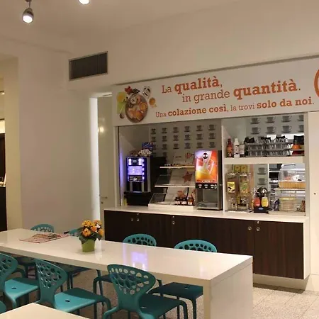 Hotel B&B Hotel Verona Verona